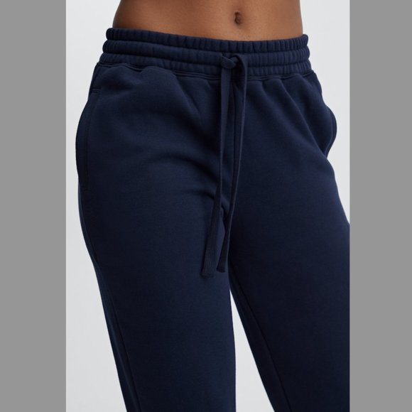 Fabletics Navy Blue Go-To Tapered Jogger / Sweatpant - Size M - Picture 3 of 7
